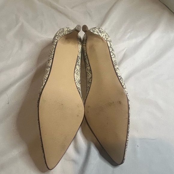 AVENUE SHOES - Picture 4 of 10